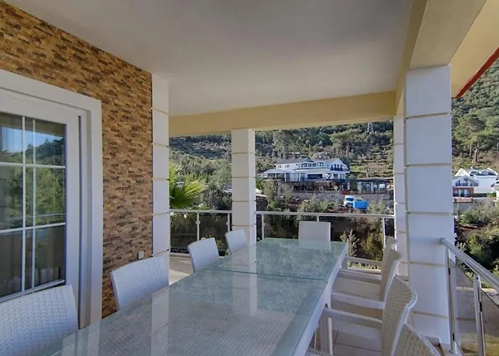 فيلة Detached With Private Pool In Oeluedeniz,