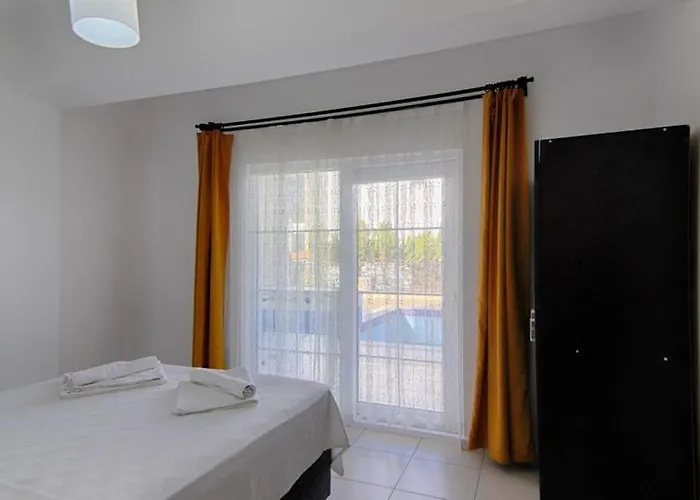 Detached With Private Pool In Oeluedeniz, فتحية