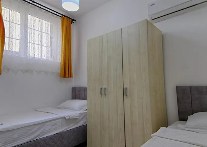 Detached With Private Pool In Oeluedeniz, فتحية