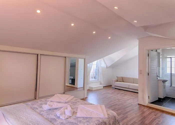 Detached With Private Pool In Oeluedeniz, فتحية