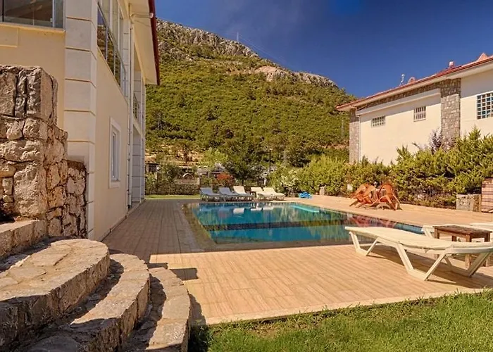 别墅 Detached With Private Pool In Oeluedeniz,