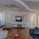 Detached With Private Pool In Oeluedeniz, Willa