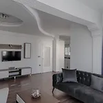 Detached With Private Pool In Oeluedeniz, Willa *