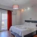 Detached With Private Pool In Oeluedeniz, Willa *