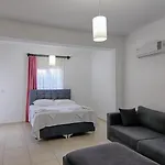 Detached With Private Pool In Oeluedeniz, Willa *