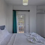 Detached With Private Pool In Oeluedeniz, 빌라
