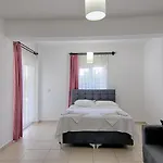 Detached With Private Pool In Oeluedeniz, Willa *