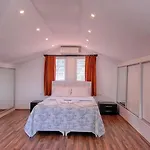 Detached With Private Pool In Oeluedeniz, 페티예