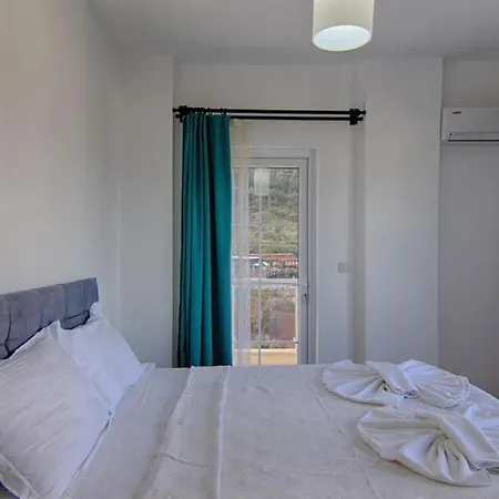Detached With Private Pool In Oeluedeniz, Willa *